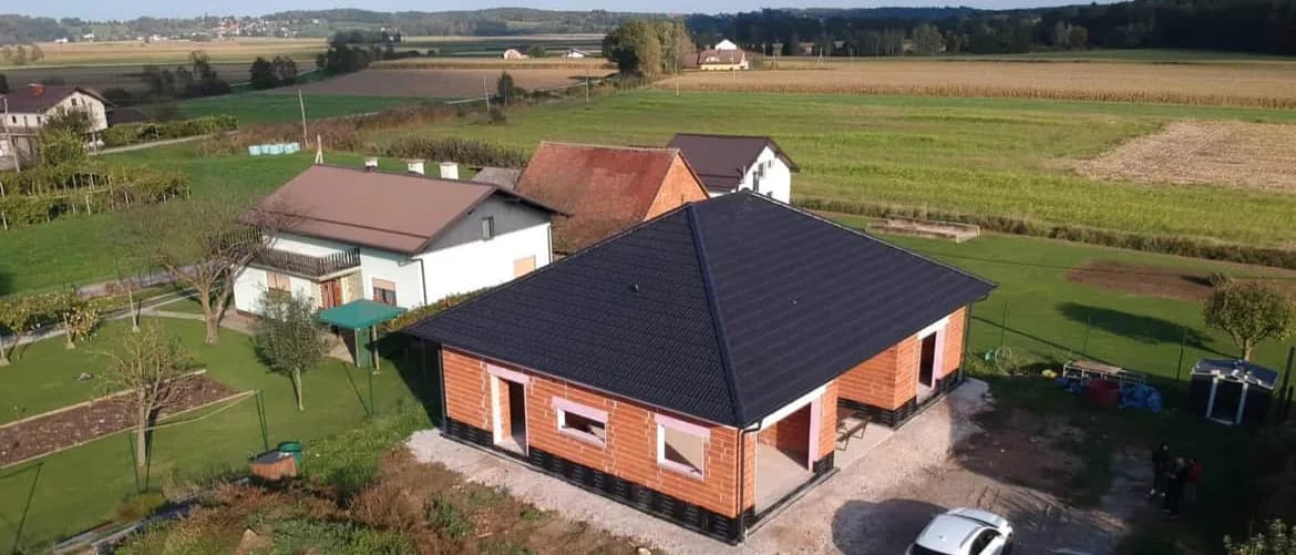 Zaključen objekt podjetja Bislimaj Inženiring, posnet iz zraka
